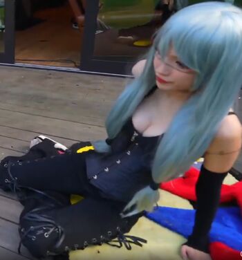 Full leaked Emiru  page private onlyfans photo