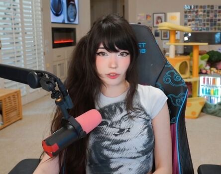 Full leaked Emiru private onlyfans photo