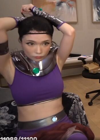 Full leaked Emiru page private onlyfans photo