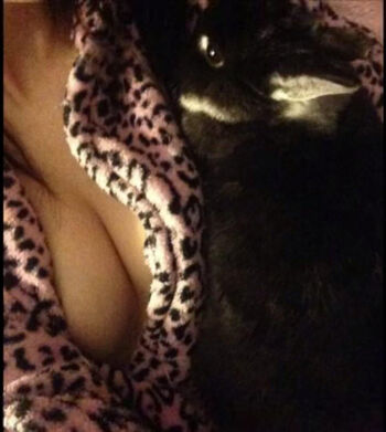 Full leaked Emiru  page private onlyfans photo