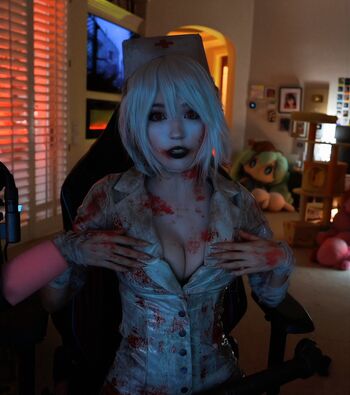 Full leaked Emiru page private onlyfans photo