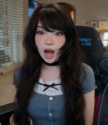 Full leaked Emiru private onlyfans photo