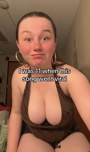 Full leaked Emjaymin private onlyfans photo