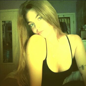 Full leaked Emma beardsley page private onlyfans photo