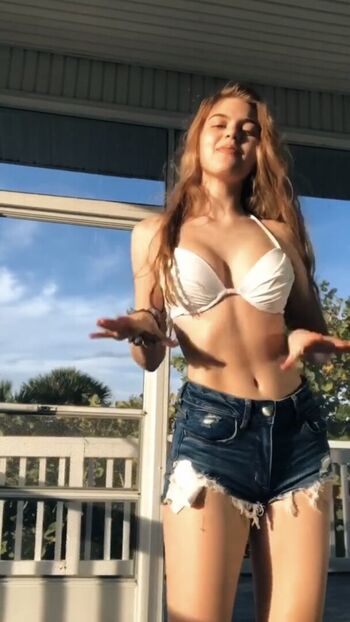 Full leaked Emma beardsley page private onlyfans photo