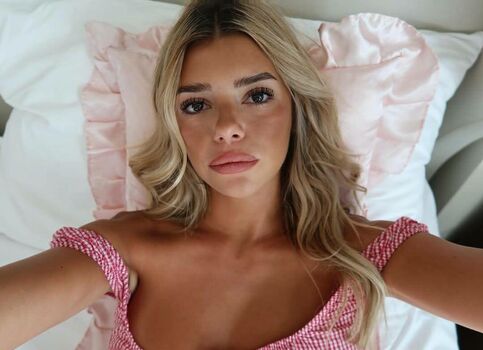 Full leaked Emma bourson private onlyfans photo