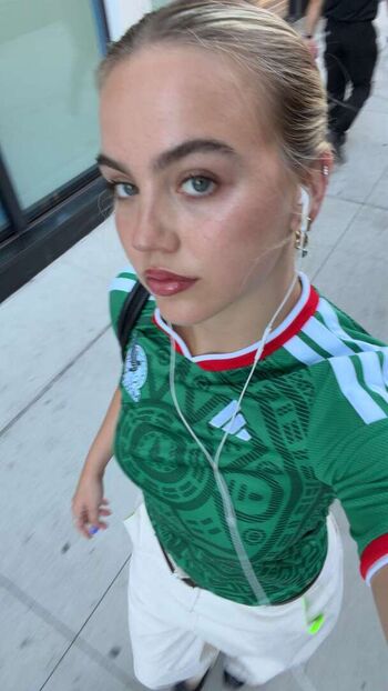 Full leaked Emma brooks private onlyfans photo