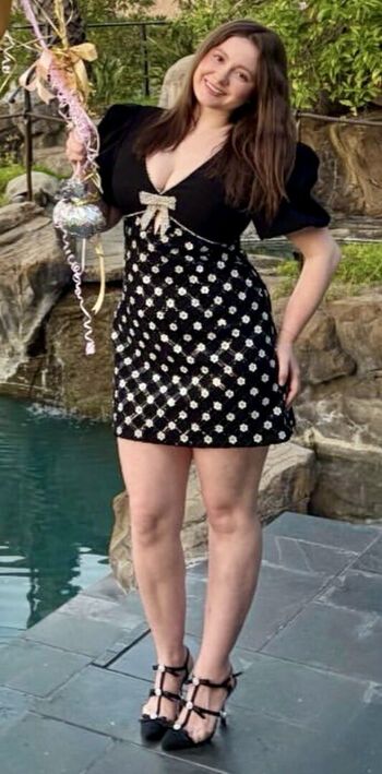 Full leaked Emma kenney private onlyfans photo