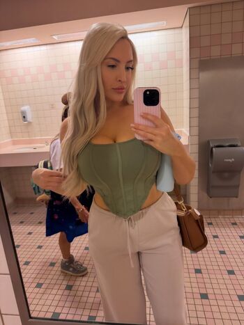 Full leaked Emma louise jones private onlyfans photo
