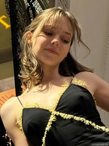 Full leaked Emma myers private onlyfans photo