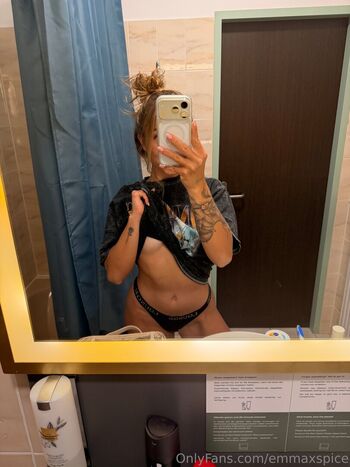 Full leaked Emma spice  page private onlyfans photo
