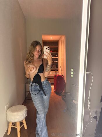 Full leaked Emma spice  page private onlyfans photo