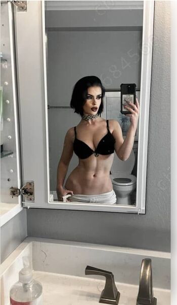 Full leaked Emmanorton private onlyfans photo