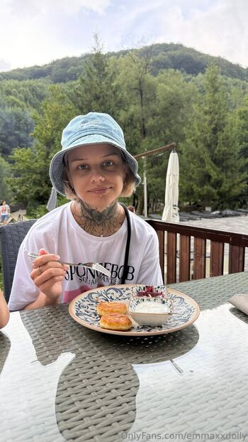 emmaxxdolly