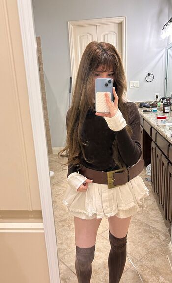 Full leaked Emmyuh private onlyfans photo