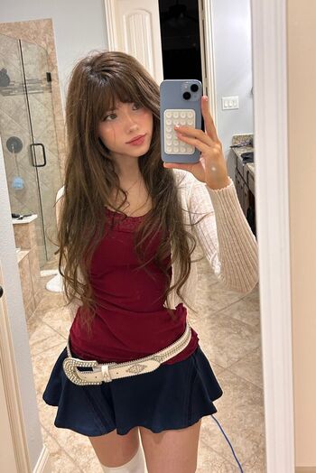 Full leaked Emmyuh private onlyfans photo
