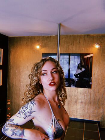Full leaked Empressscarlett private onlyfans photo