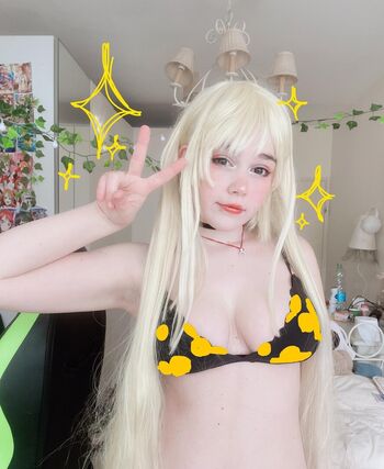 Full leaked Emquizii private onlyfans photo