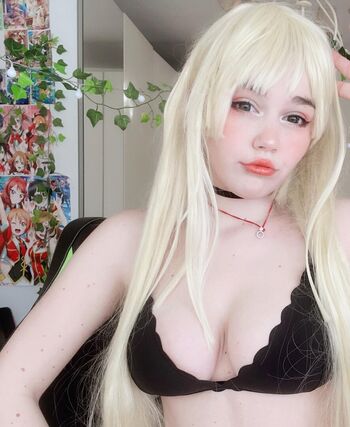 Full leaked Emquizii private onlyfans photo