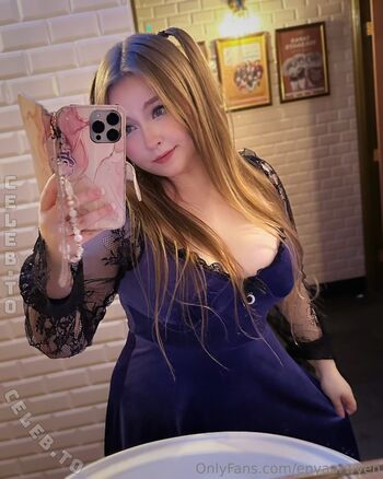 Full leaked Enyaarwyen private onlyfans photo