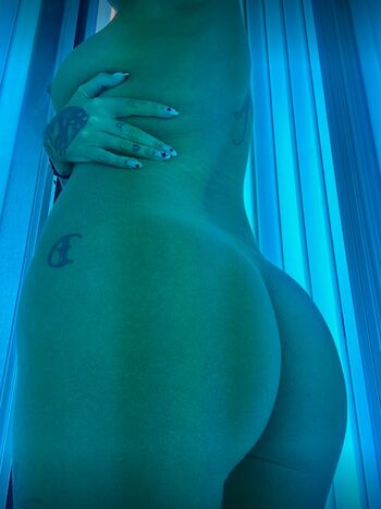 Full leaked Erarose private onlyfans photo