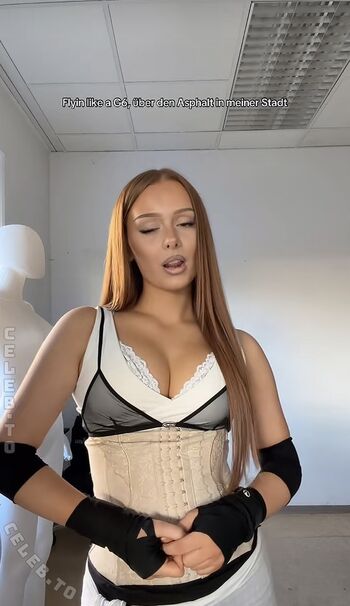 Full leaked Kura onee san / private onlyfans photo