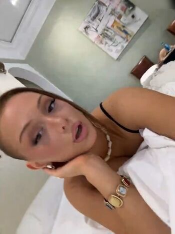 Full leaked Anike ekina / private onlyfans photo