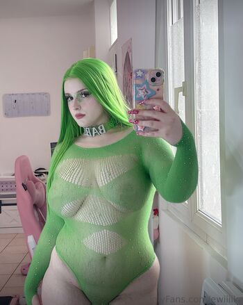 Full leaked Eriiiikaax private onlyfans photo