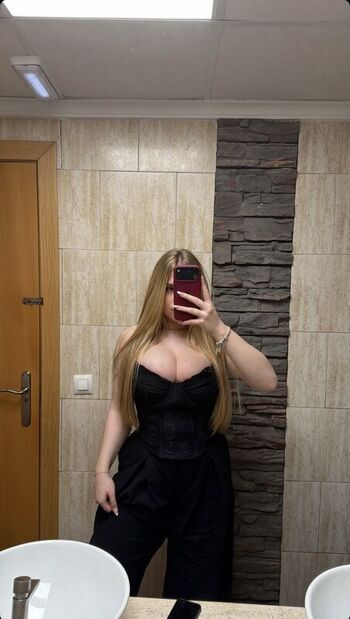 Full leaked Erika magallanes private onlyfans photo