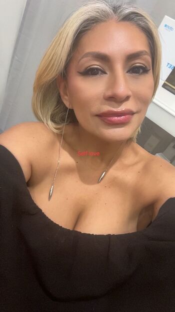 Full leaked Erikagurrion private onlyfans photo