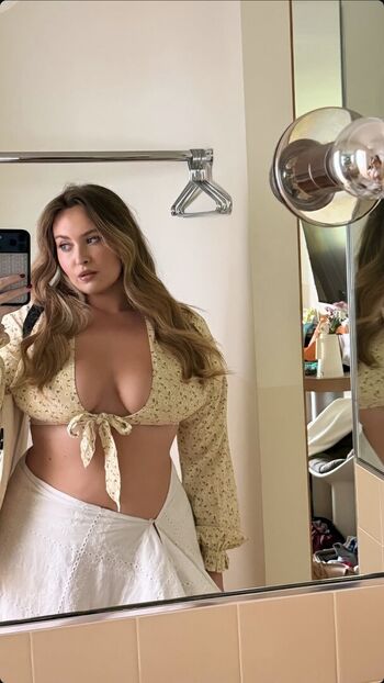 Full leaked Erinmhk page private onlyfans photo