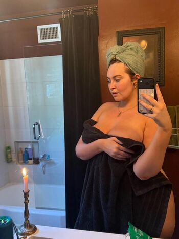 Full leaked Erinmhk page private onlyfans photo