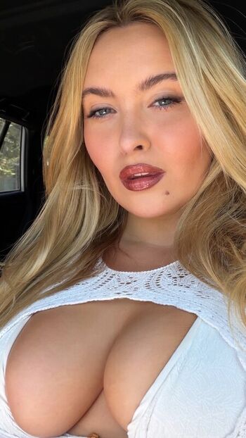 Full leaked Erinmhk private onlyfans photo