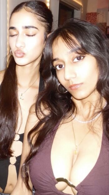 Full leaked Esha private onlyfans photo