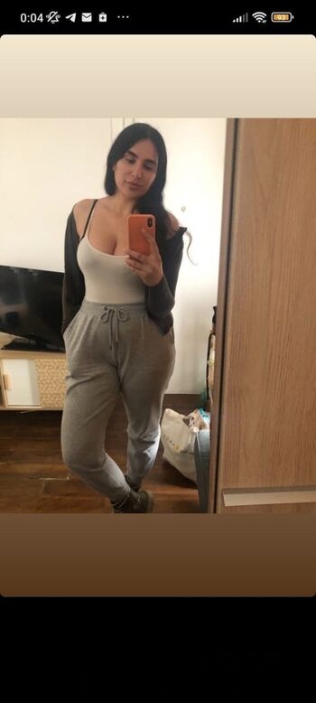 Full leaked Esra acik private onlyfans photo