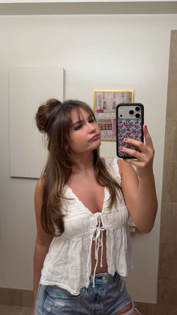 Full leaked Ester dobrik private onlyfans photo