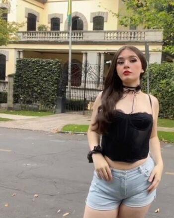 Estrella Danielle