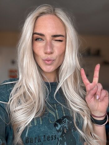 Full leaked Eva mikulski private onlyfans photo