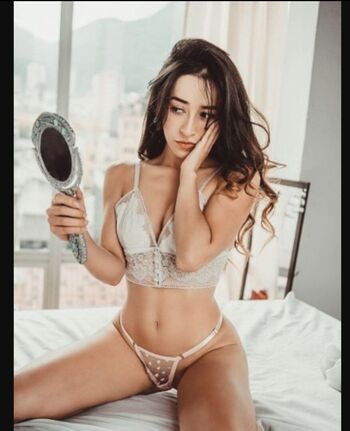 Full leaked Evalifee laubrighterwoman private onlyfans photo