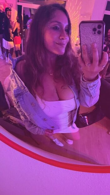 Full leaked Evasofiaa private onlyfans photo