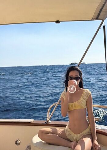 Full leaked Evelyn ha private onlyfans photo