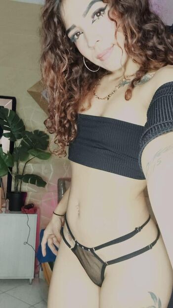 Full leaked Evelyn rose private onlyfans photo