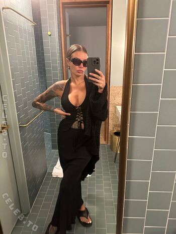 evelynuncovered