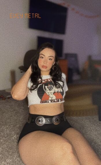 Full leaked Eveymetall private onlyfans photo