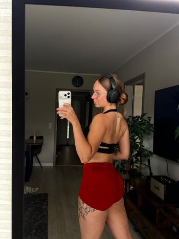Full leaked Eviesplayground private onlyfans photo