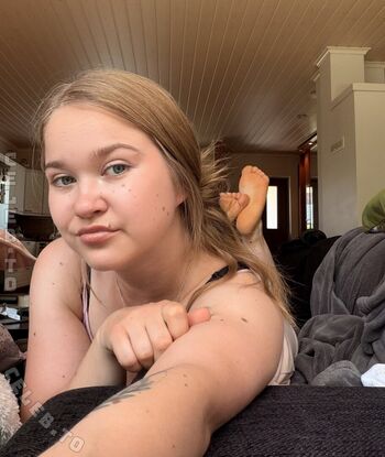 Full leaked Evviepp private onlyfans photo