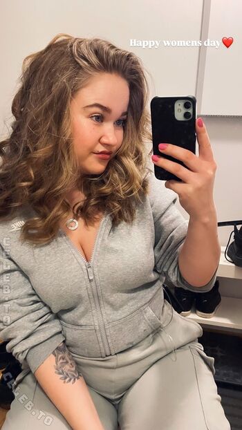 Full leaked Evviepp private onlyfans photo
