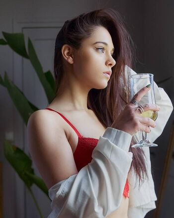 Full leaked Evy oillic private onlyfans photo
