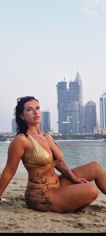 Full leaked Exhib couple private onlyfans photo
