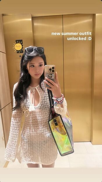 Full leaked Extraemily private onlyfans photo
